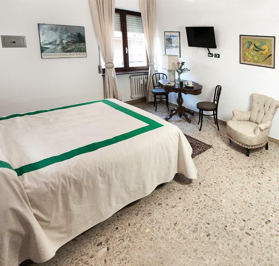 Le Stanze Di Bruno Bed & Breakfast Pescara Bagian luar foto