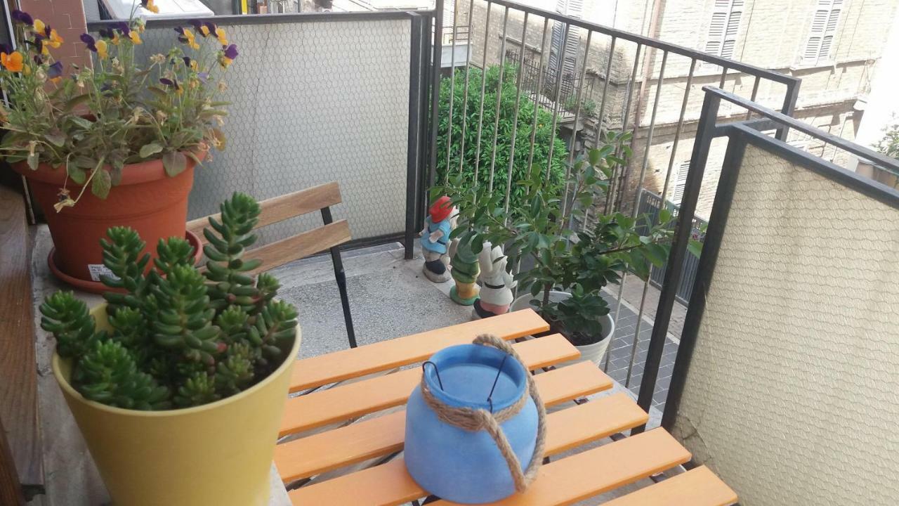 Le Stanze Di Bruno Bed & Breakfast Pescara Bagian luar foto