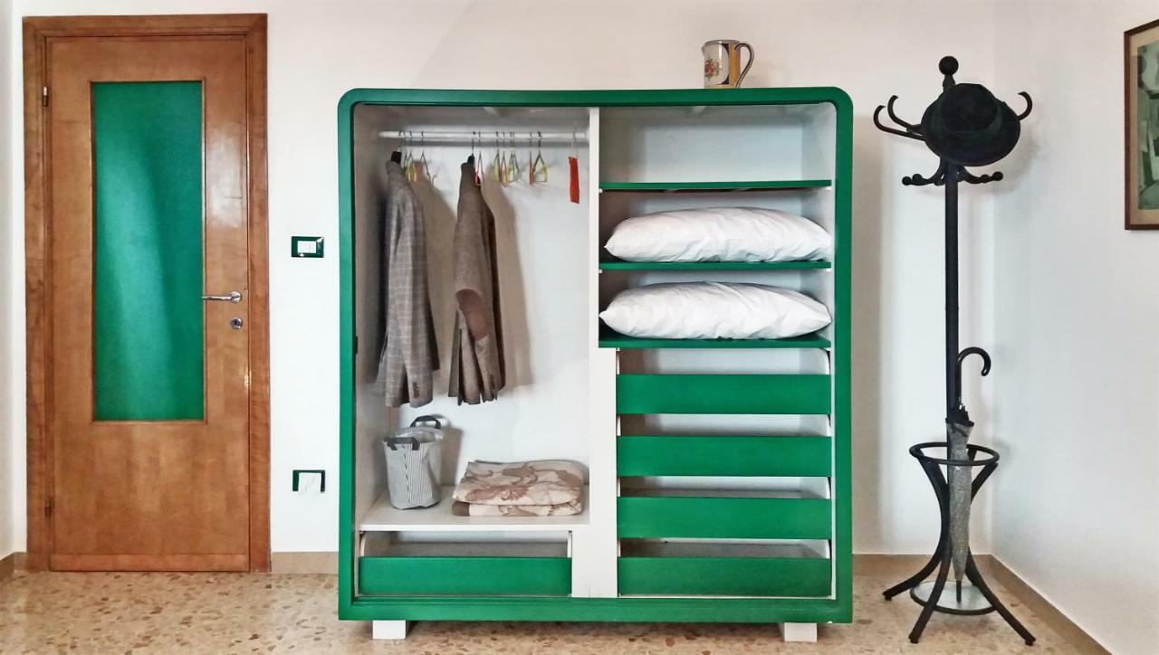 Le Stanze Di Bruno Bed & Breakfast Pescara Bagian luar foto