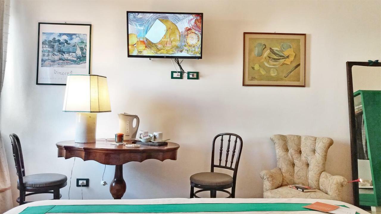 Le Stanze Di Bruno Bed & Breakfast Pescara Bagian luar foto